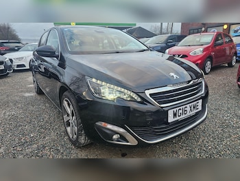 Used Peugeot 308 2016 for sale - 76976648: Photo