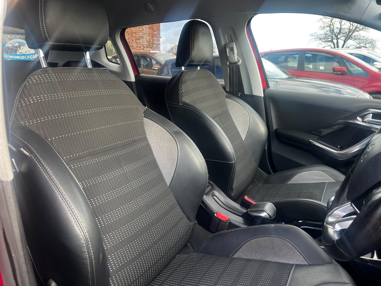 Used Peugeot 2008 2017 for sale - 76633571: Photo 16