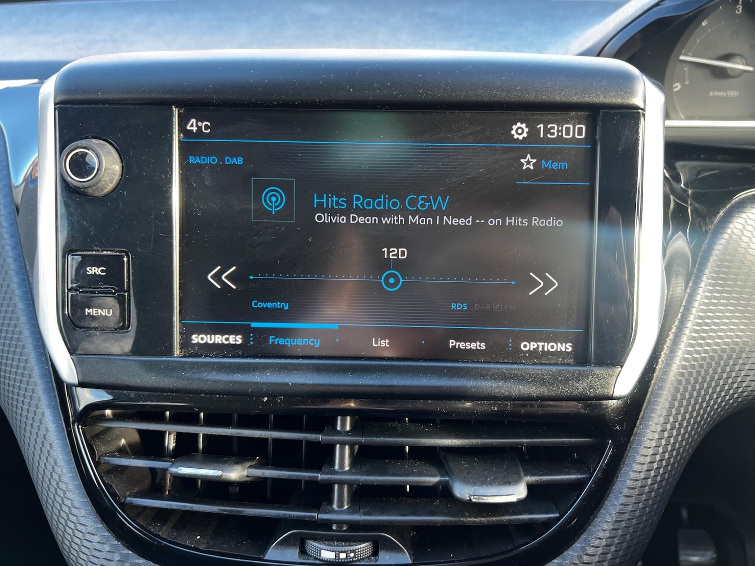 Used Peugeot 2008 2017 for sale - 76633571: Photo 25