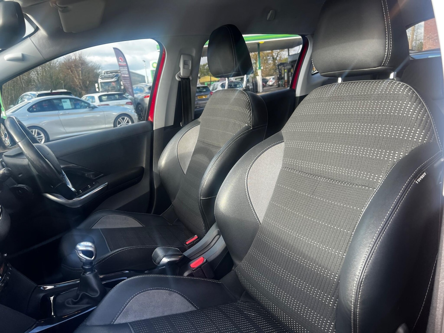 Used Peugeot 2008 2017 for sale - 76633571: Photo 31