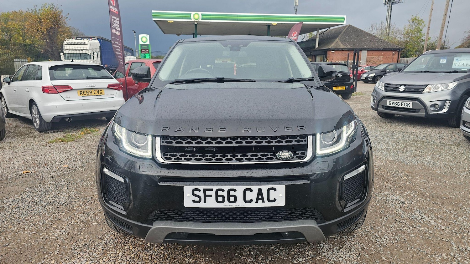 Used Land Rover Range Rover Evoque 2016 for sale - 76898359: Photo 2
