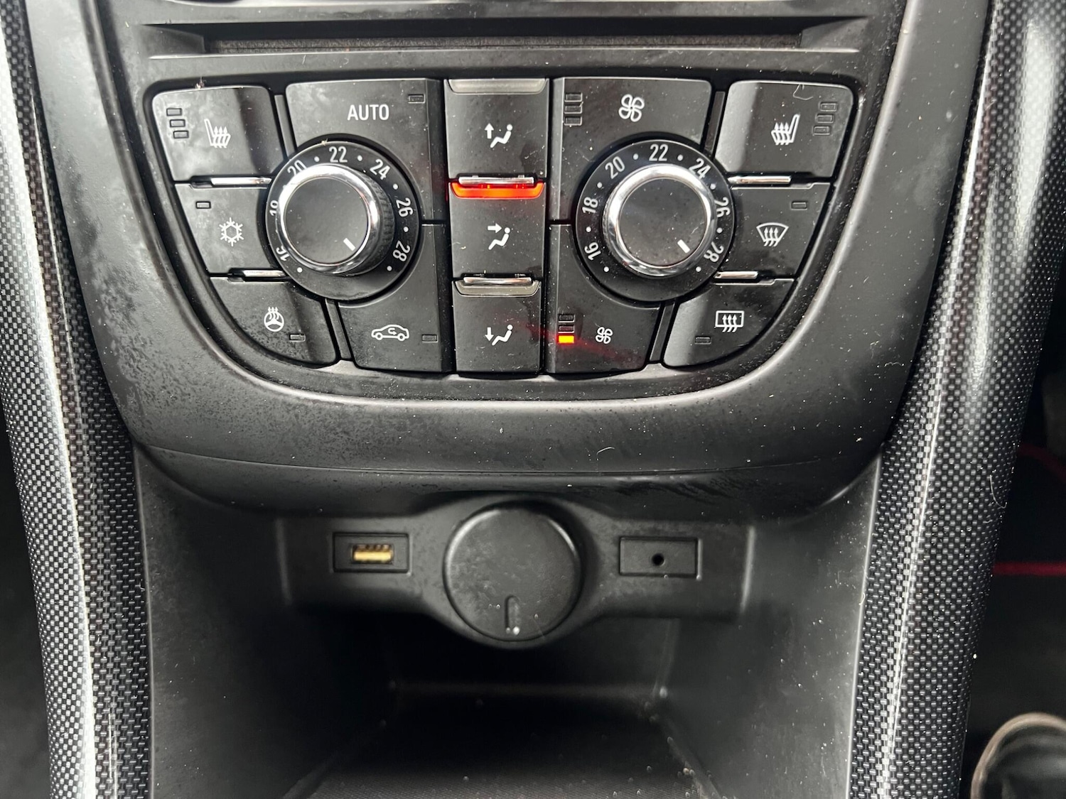 Used Vauxhall Cascada 2015 for sale - 76499579: Photo 27