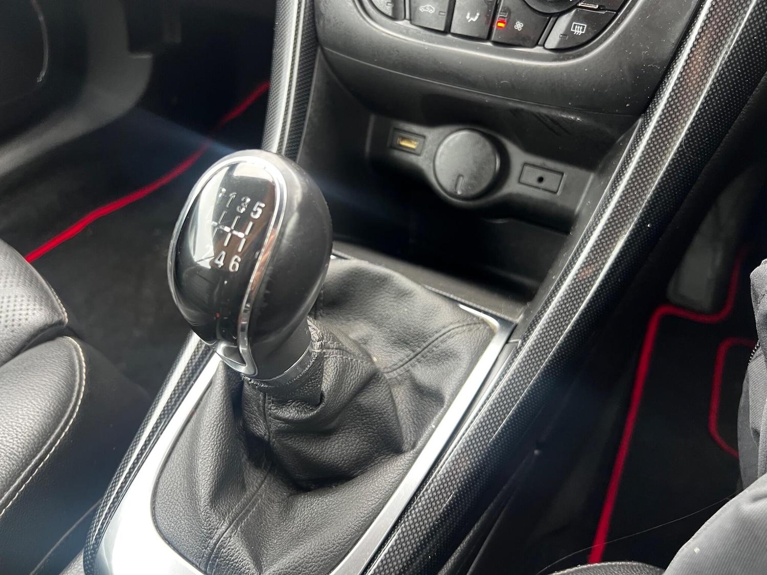 Used Vauxhall Cascada 2015 for sale - 76499579: Photo 28