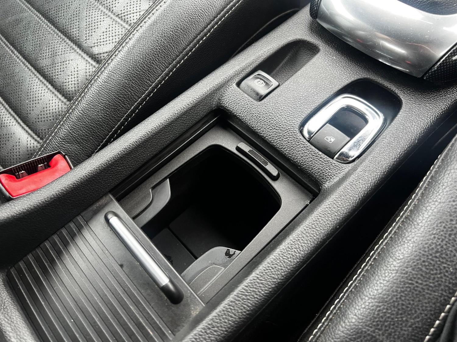 Used Vauxhall Cascada 2015 for sale - 76499579: Photo 29