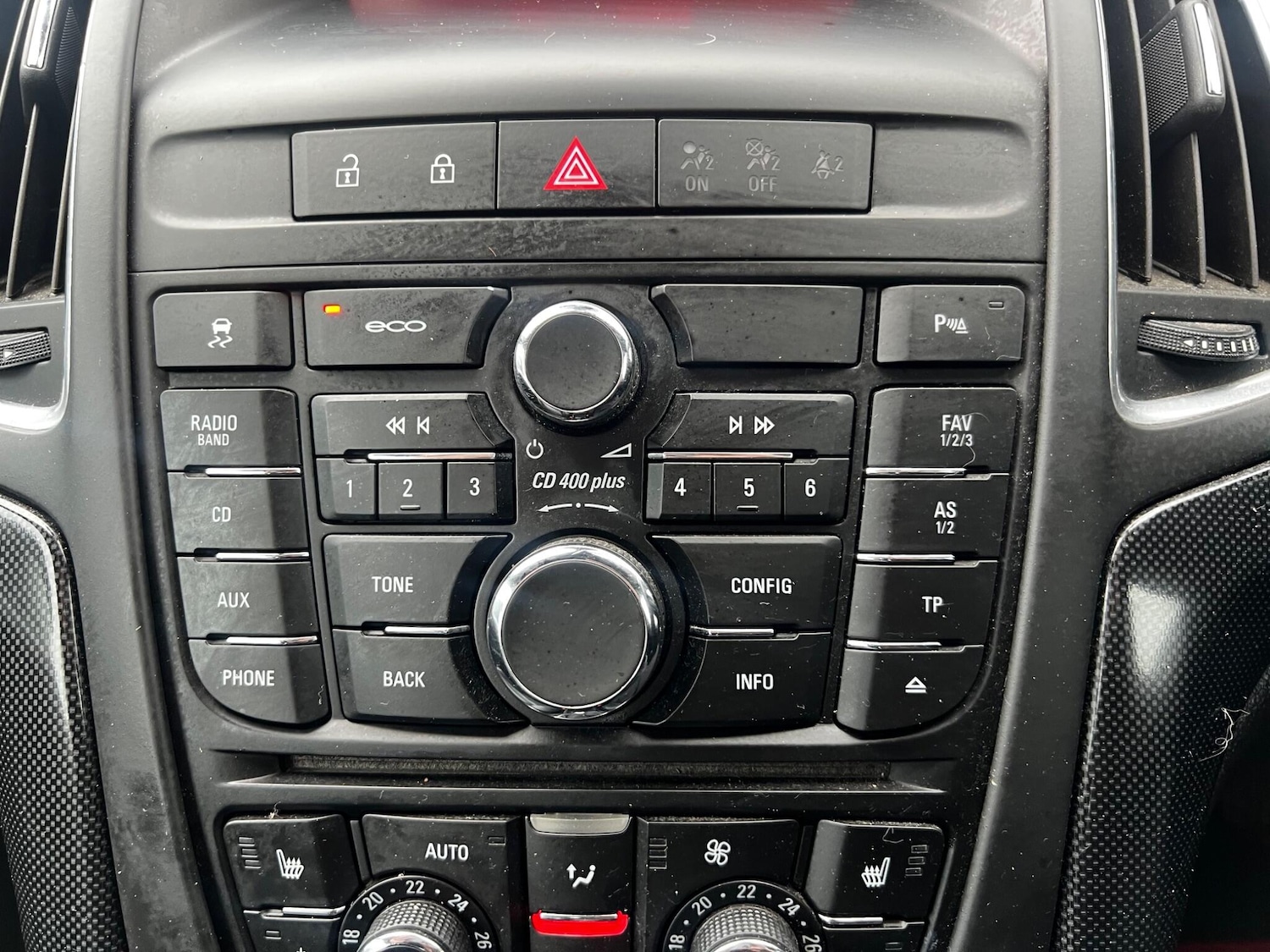 Used Vauxhall Cascada 2015 for sale - 76499579: Photo 32