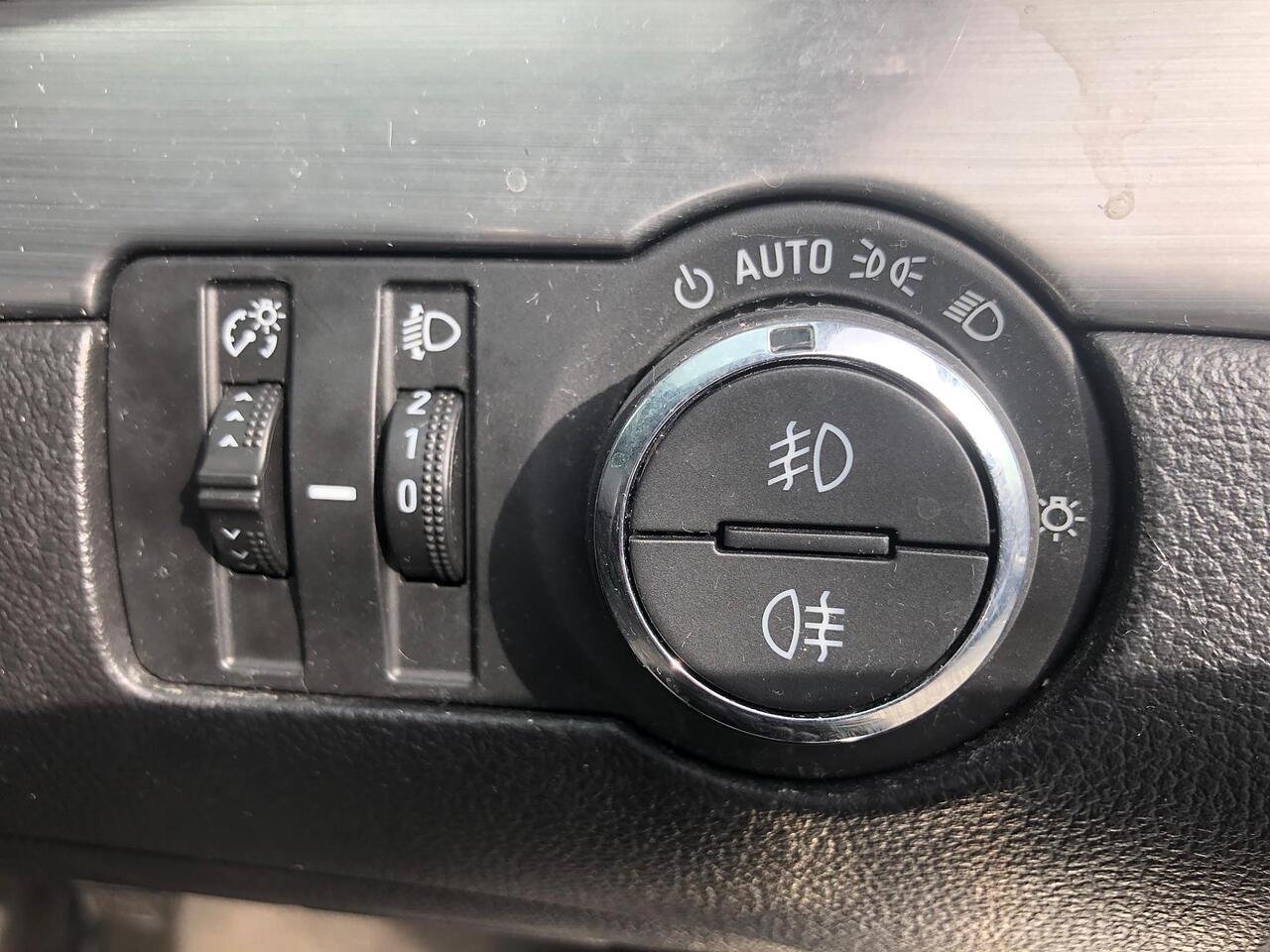 Used Vauxhall Zafira Tourer 2014 for sale - 77202583: Photo 31