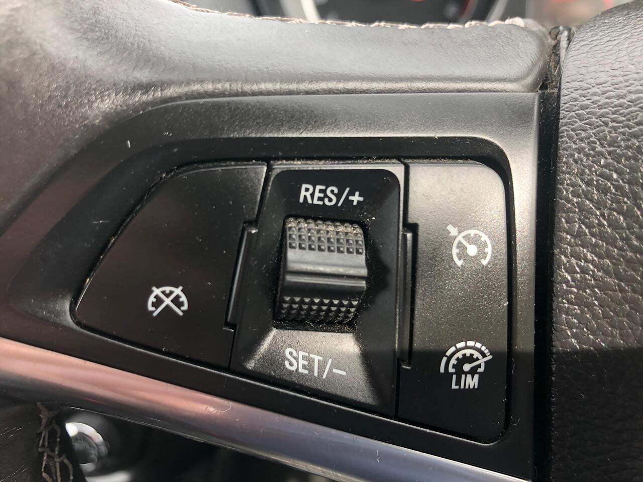 Used Vauxhall Zafira Tourer 2014 for sale - 77202583: Photo 32