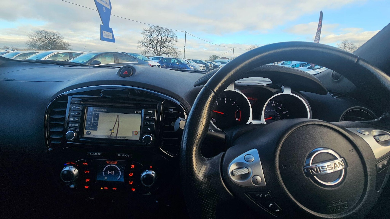 Used Nissan Juke 2015 for sale - 76645975: Photo 25