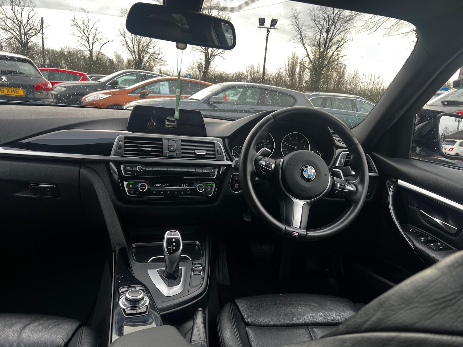 Used BMW 3 Series 2017 for sale - 77345367: Photo 11
