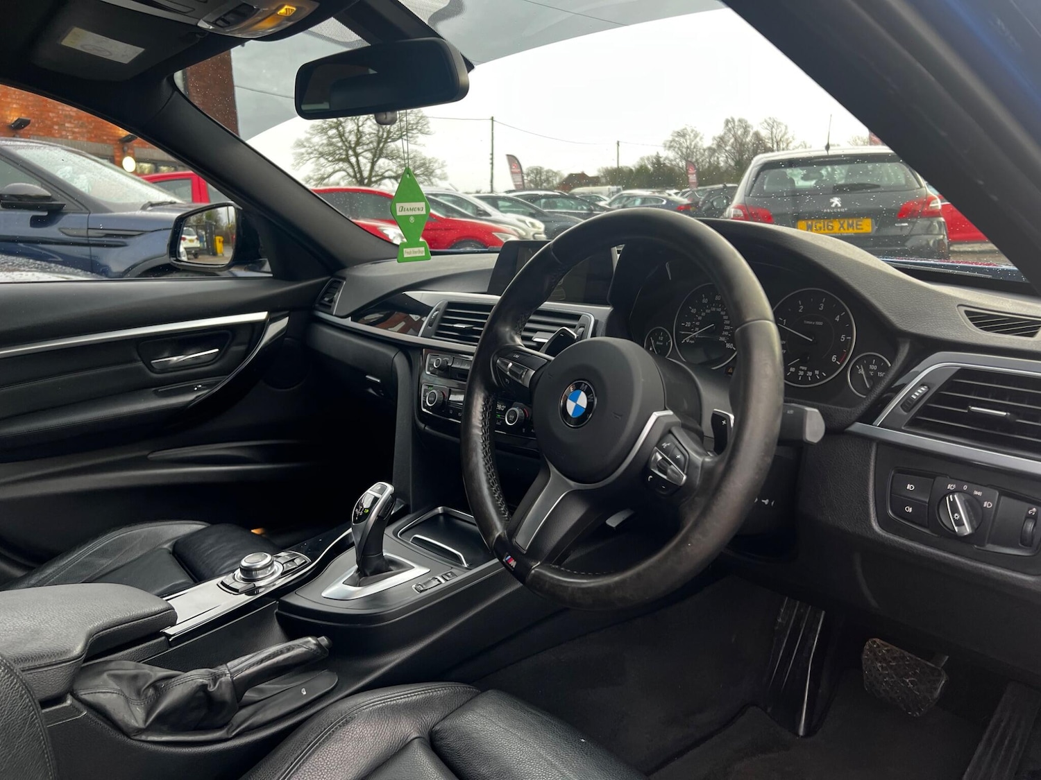 Used BMW 3 Series 2017 for sale - 77345367: Photo 34