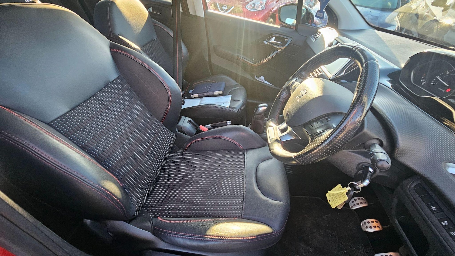 Used Peugeot 208 for sale - 76658355: Photo 12