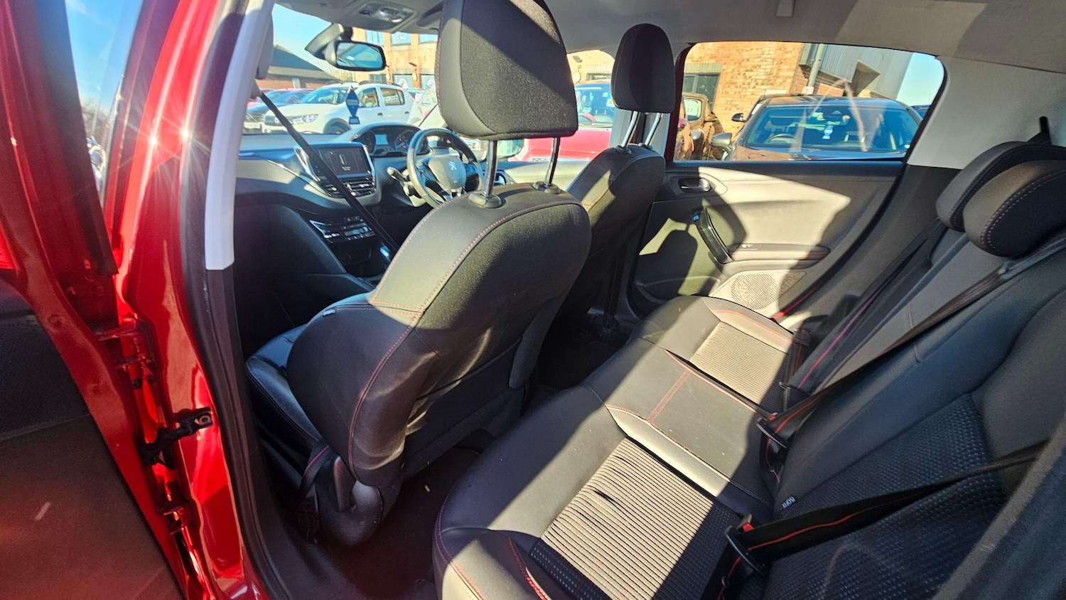 Used Peugeot 208 for sale - 76658355: Photo 16