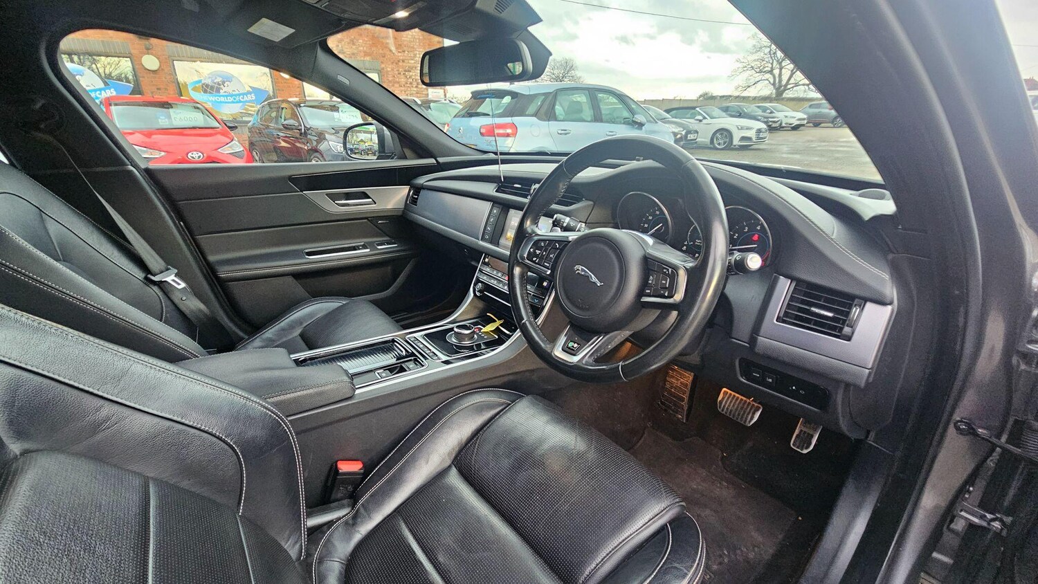 Used Jaguar XF 2017 for sale - 77496455: Photo 10