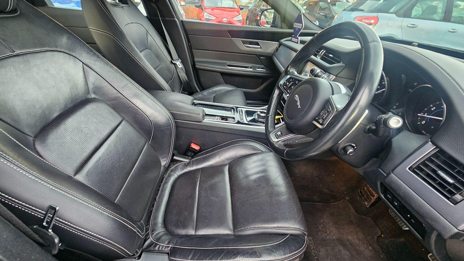 Used Jaguar XF 2017 for sale - 77496455: Photo 11