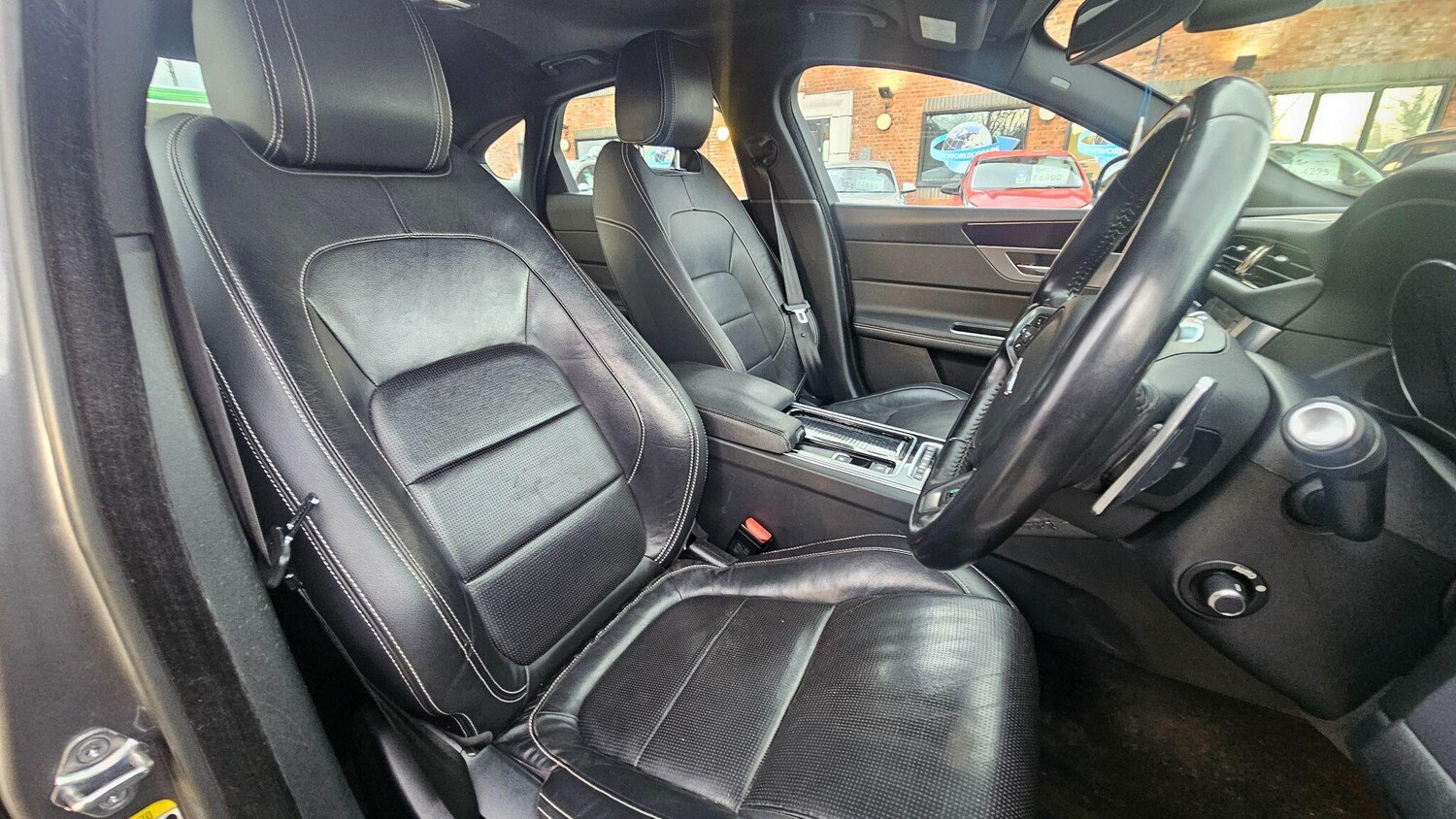 Used Jaguar XF 2017 for sale - 77496455: Photo 12