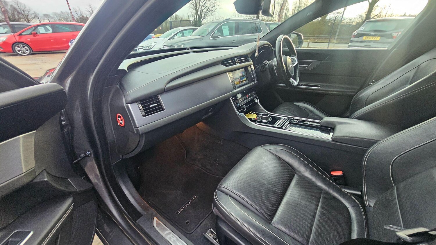 Used Jaguar XF 2017 for sale - 77496455: Photo 15