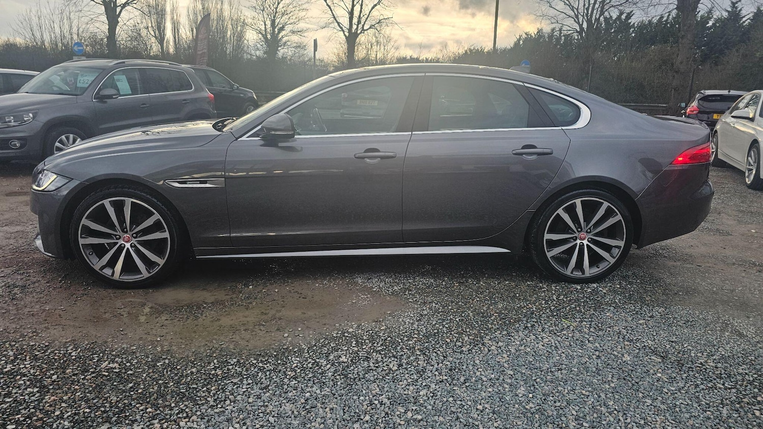 Used Jaguar XF 2017 for sale - 77496455: Photo 4