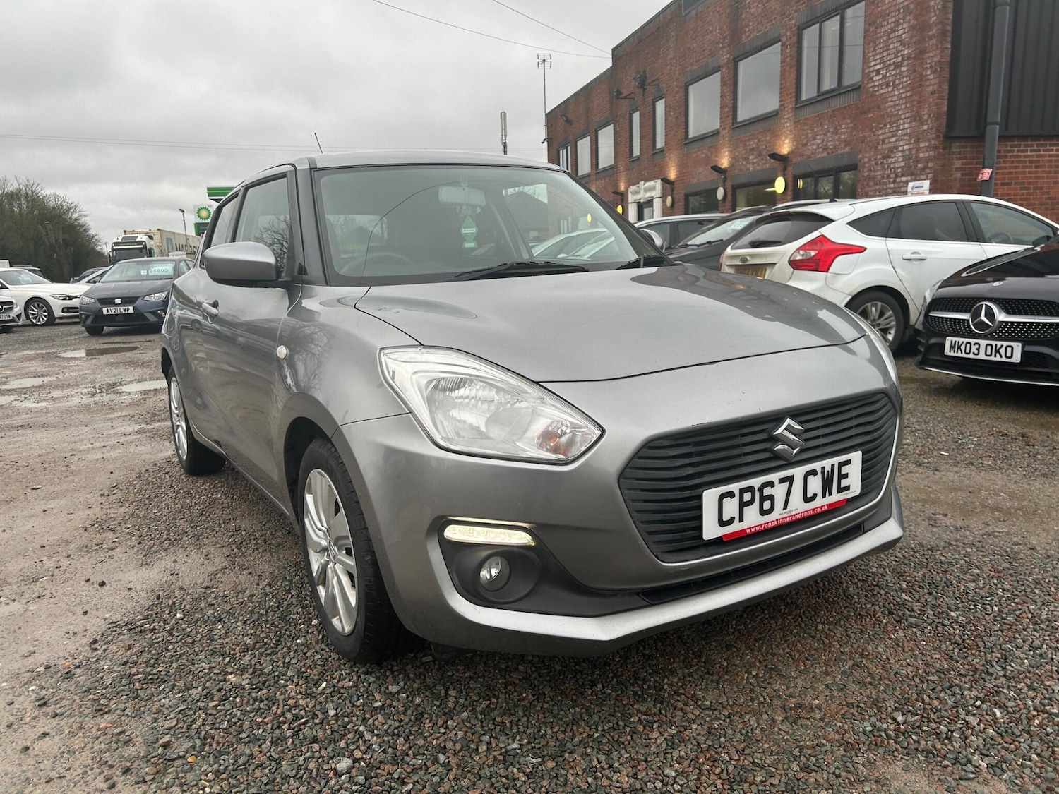 Used Suzuki Swift 2018 for sale - 77549908: Photo 2