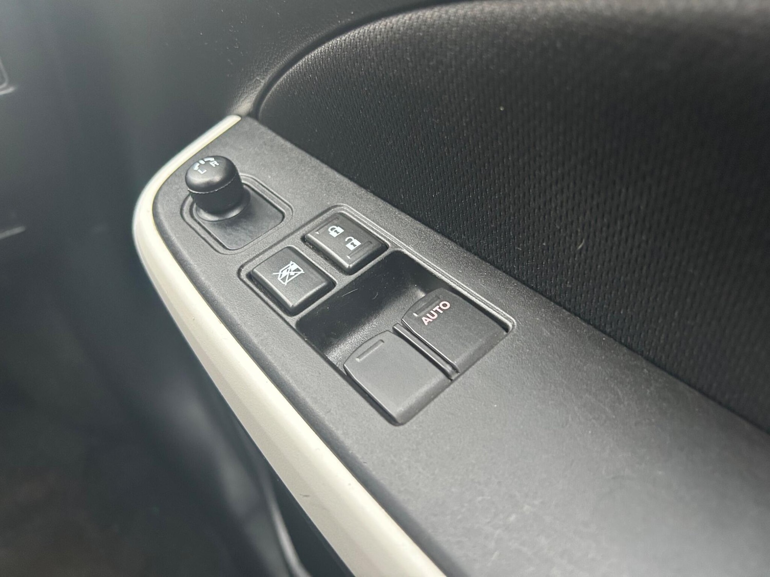 Used Suzuki Swift 2018 for sale - 77549908: Photo 29