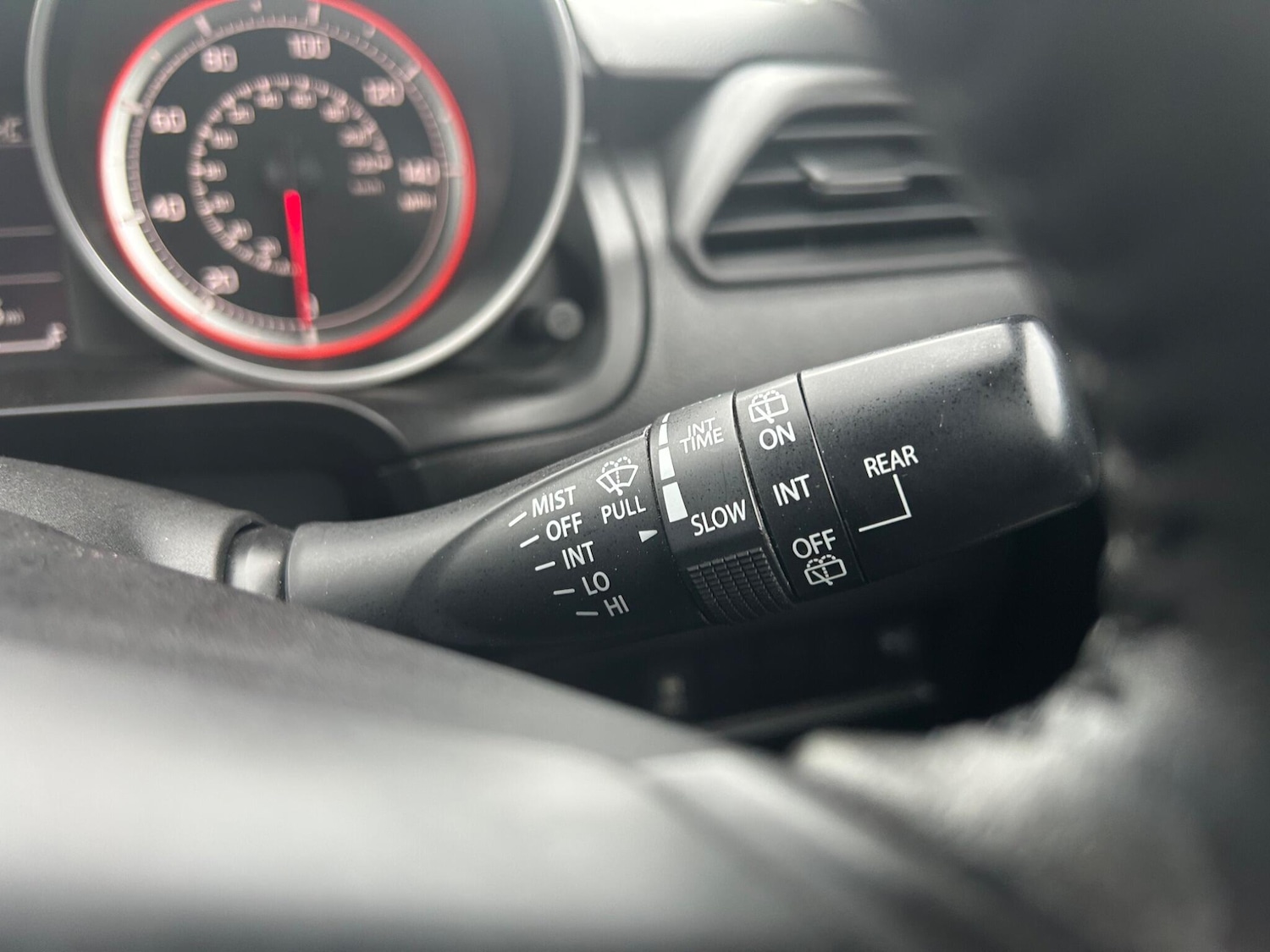 Used Suzuki Swift 2018 for sale - 77549908: Photo 31