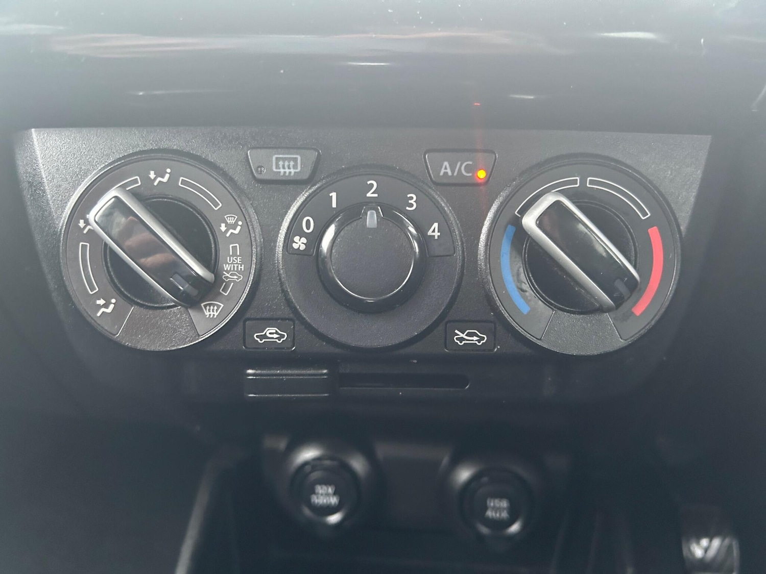 Used Suzuki Swift 2018 for sale - 77549908: Photo 32