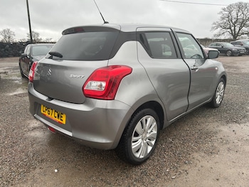 Used Suzuki Swift 2018 for sale - 77549908: Photo