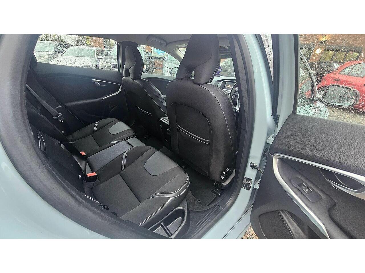 Used Volvo V40 2019 for sale - 76561311: Photo 14