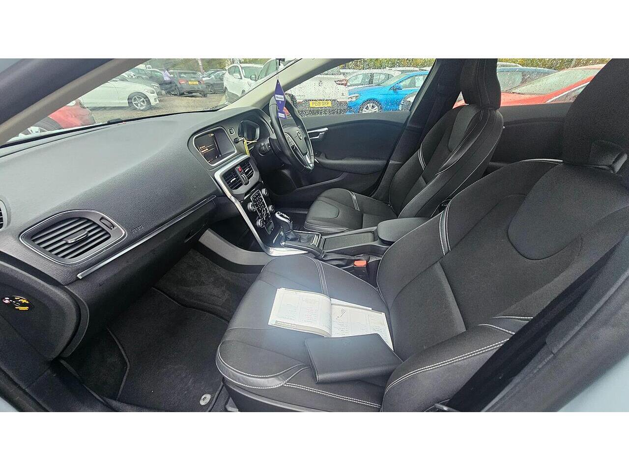 Used Volvo V40 2019 for sale - 76561311: Photo 23