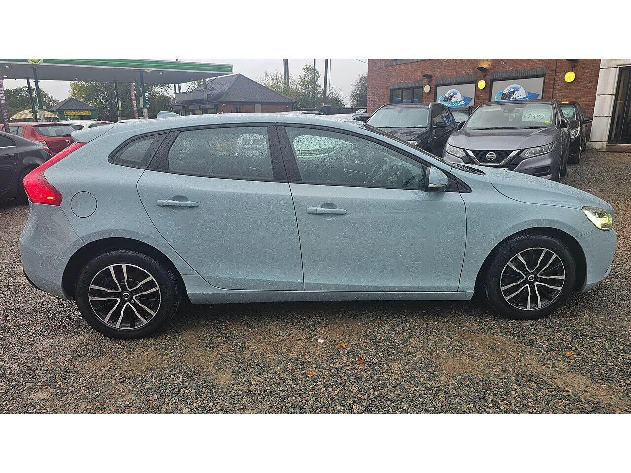 Used Volvo V40 2019 for sale - 76561311: Photo 8