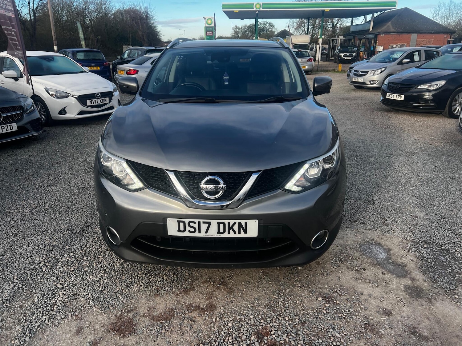 Used Nissan Qashqai for sale - 76727939: Photo 2