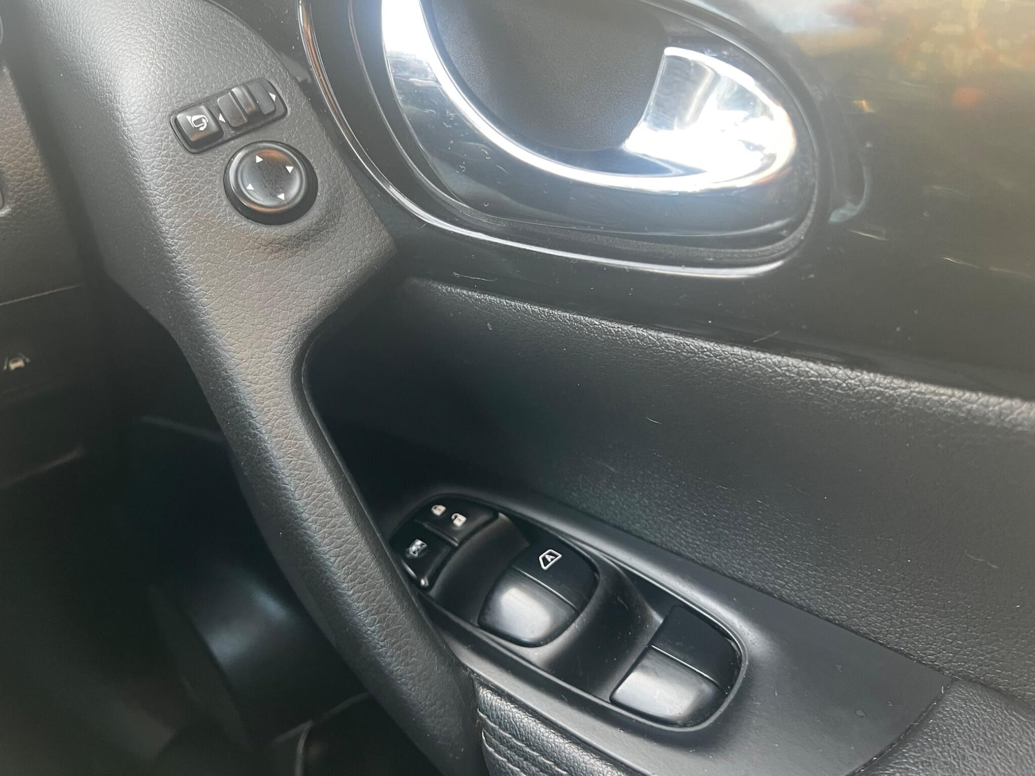 Used Nissan Qashqai for sale - 76727939: Photo 21