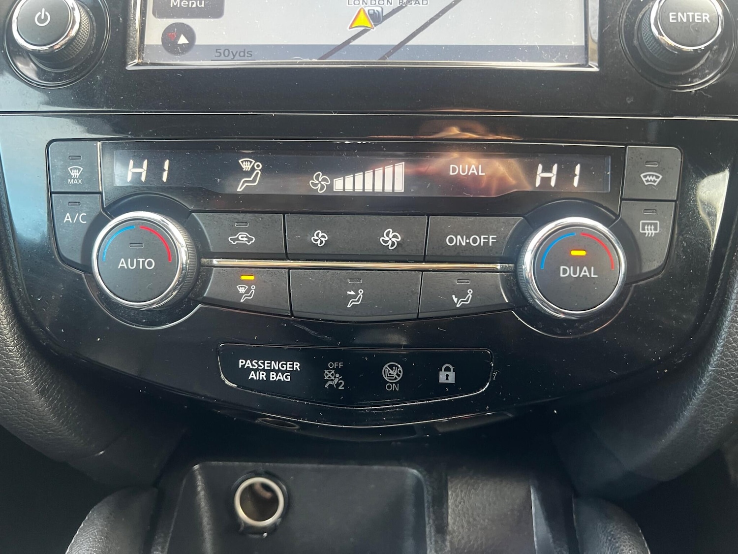 Used Nissan Qashqai for sale - 76727939: Photo 42