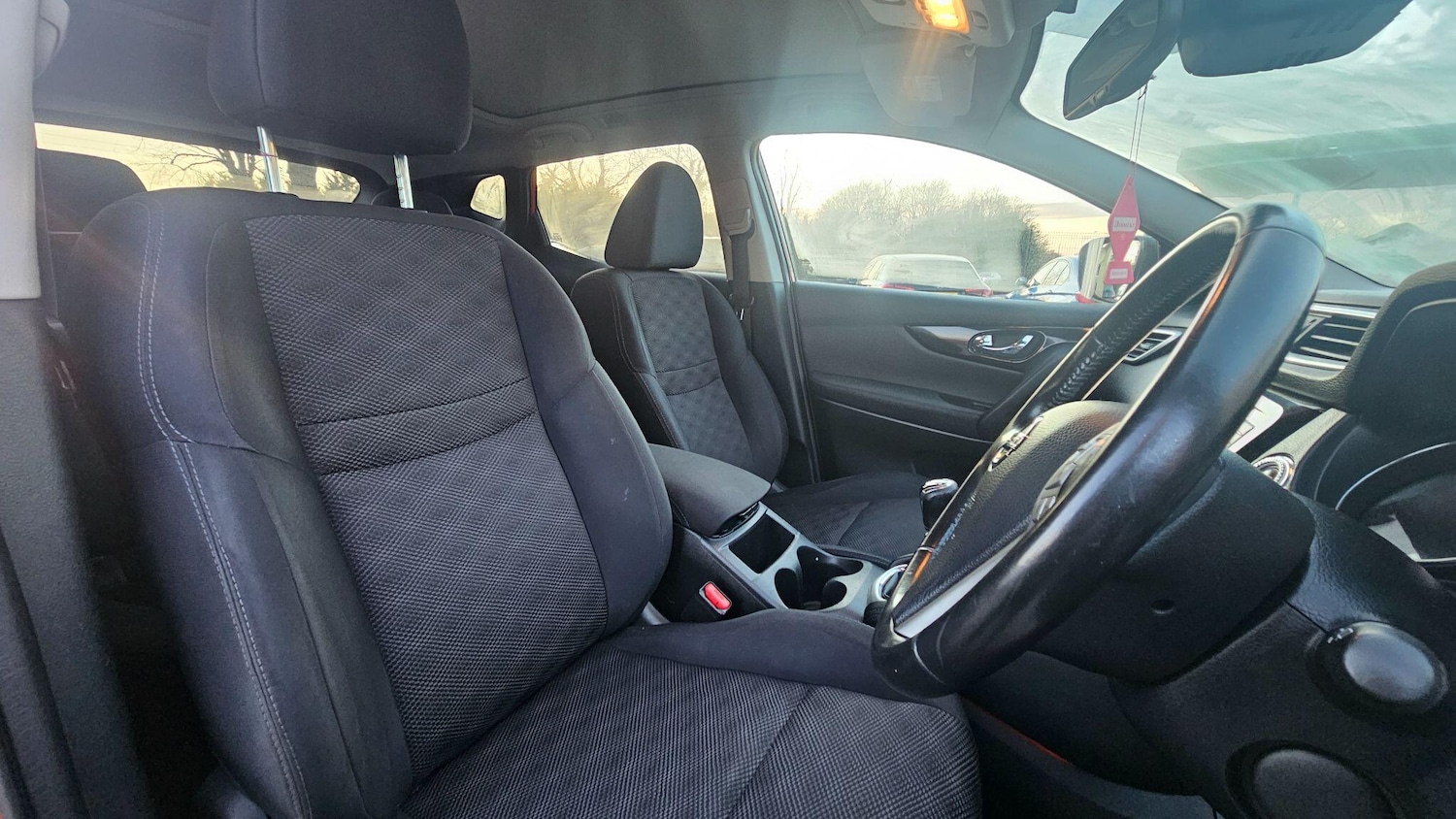 Used Nissan Qashqai 2015 for sale - 77440624: Photo 12