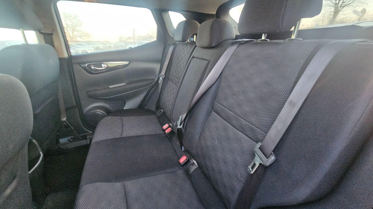 Used Nissan Qashqai 2015 for sale - 77440624: Photo 17