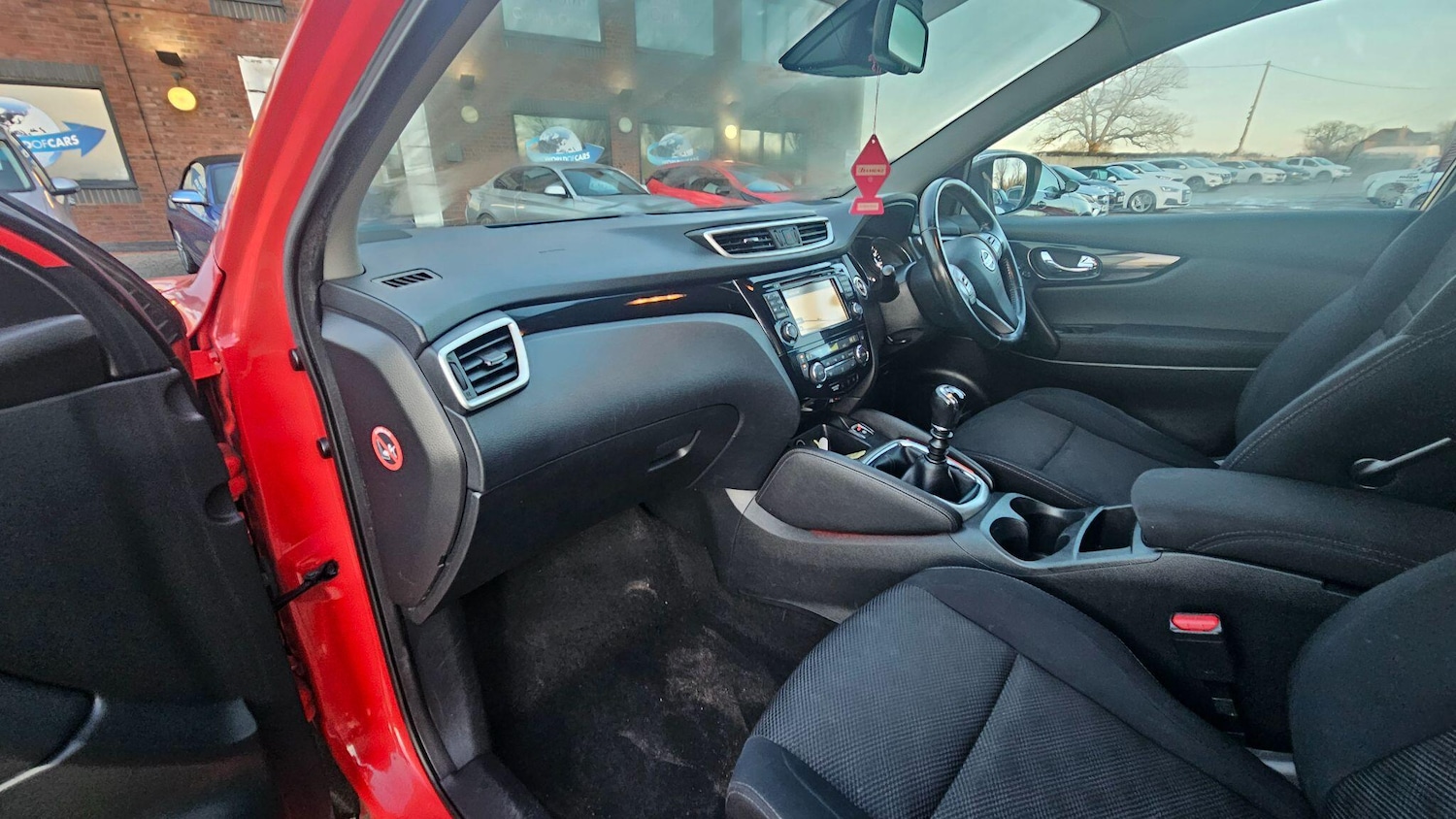 Used Nissan Qashqai 2015 for sale - 77440624: Photo 19