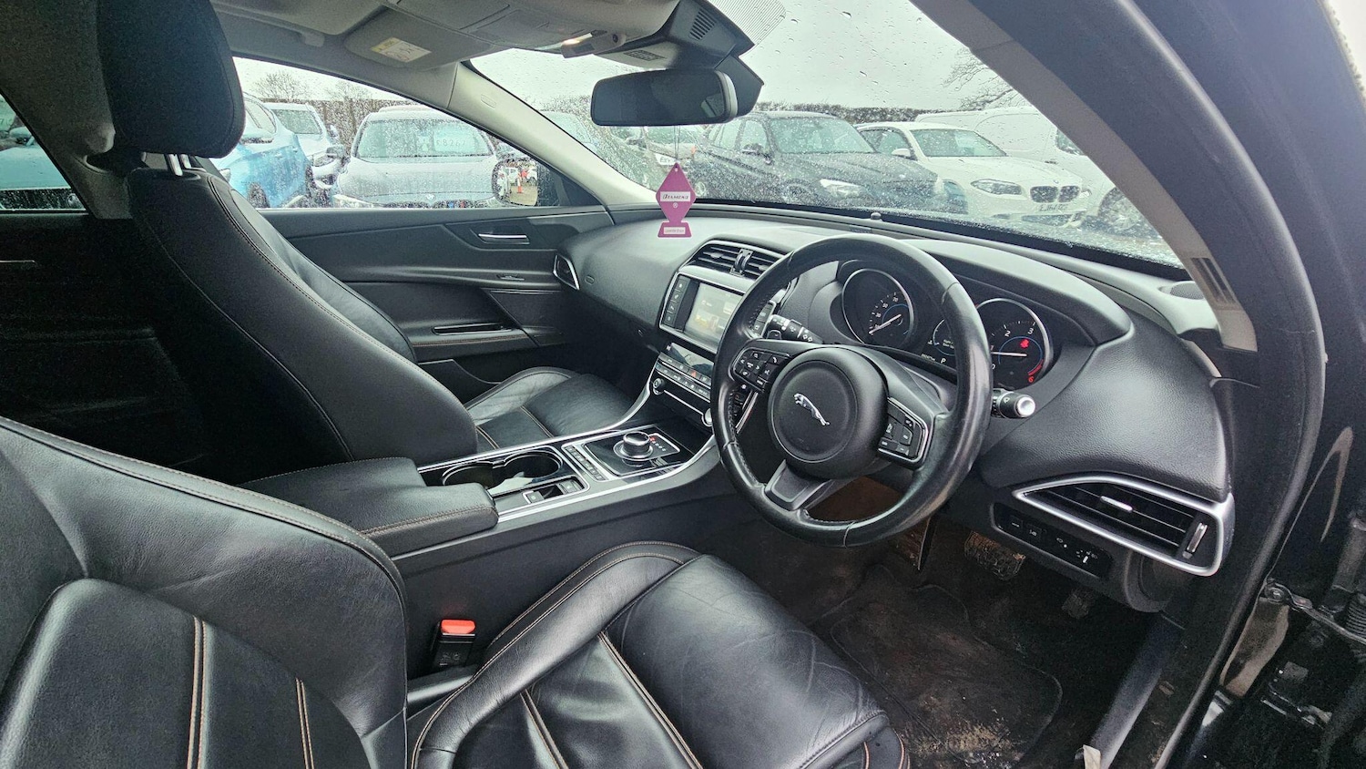 Used Jaguar XE 2017 for sale - 76926450: Photo 11