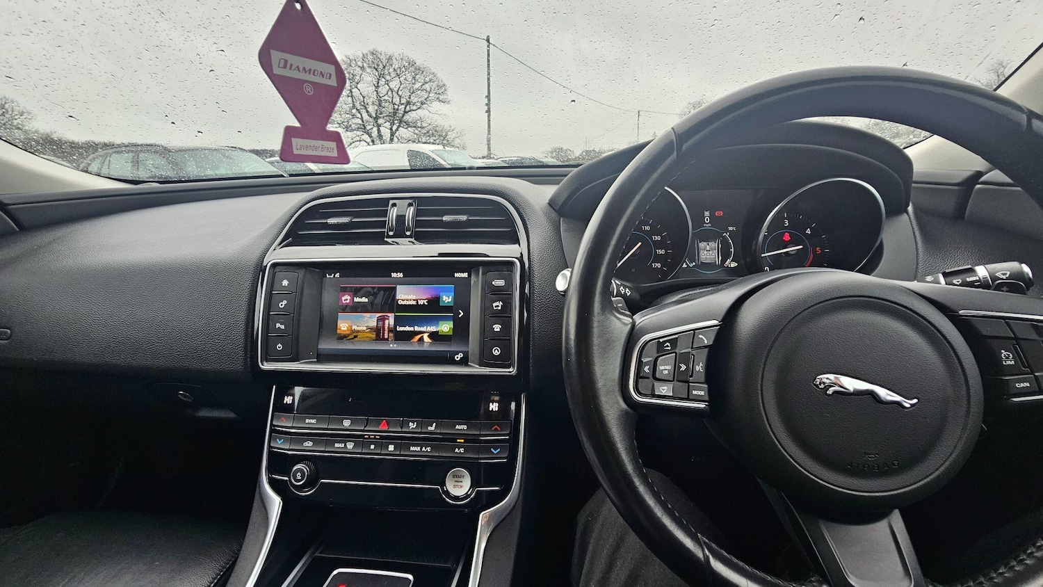 Used Jaguar XE 2017 for sale - 76926450: Photo 23