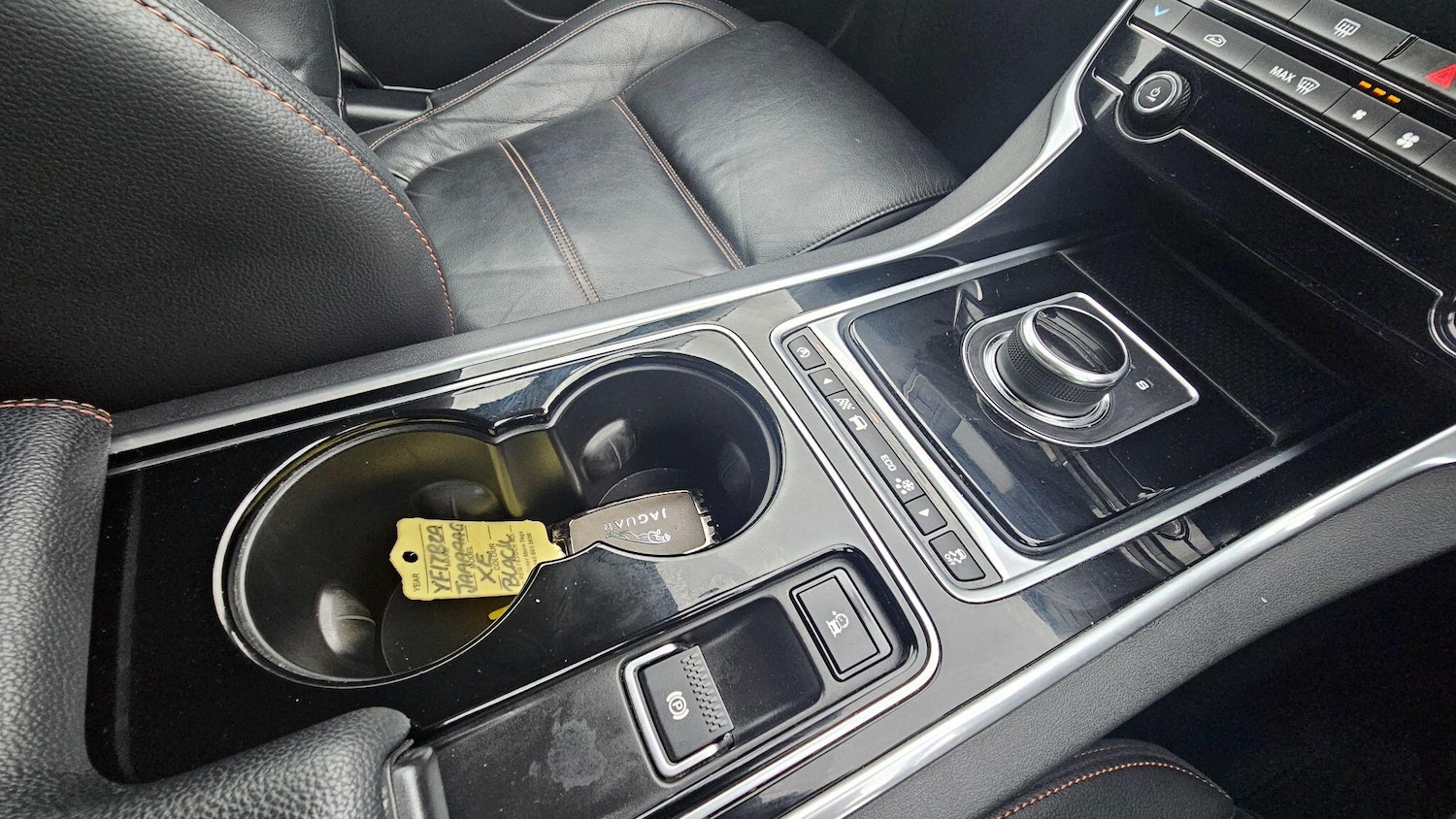 Used Jaguar XE 2017 for sale - 76926450: Photo 24