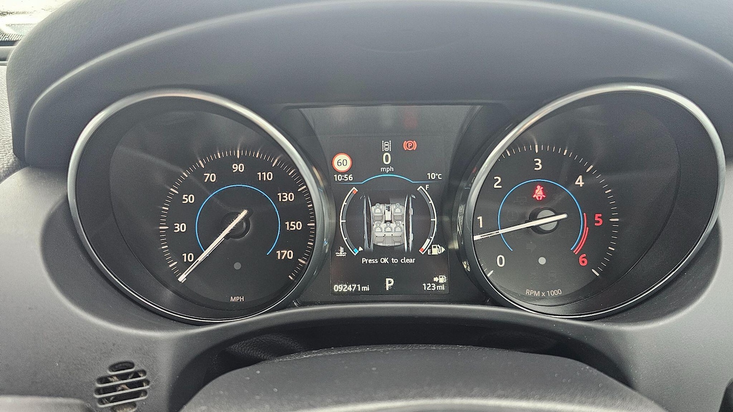 Used Jaguar XE 2017 for sale - 76926450: Photo 30