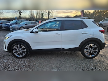 Used Kia Stonic 2019 for sale - 77345038: Photo