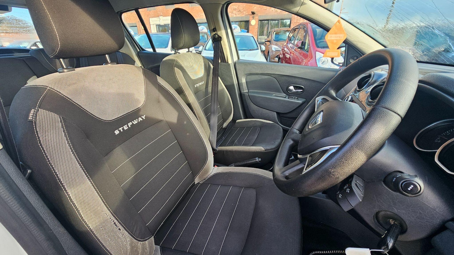 Used Dacia Sandero Stepway 2017 for sale - 76645229: Photo 13