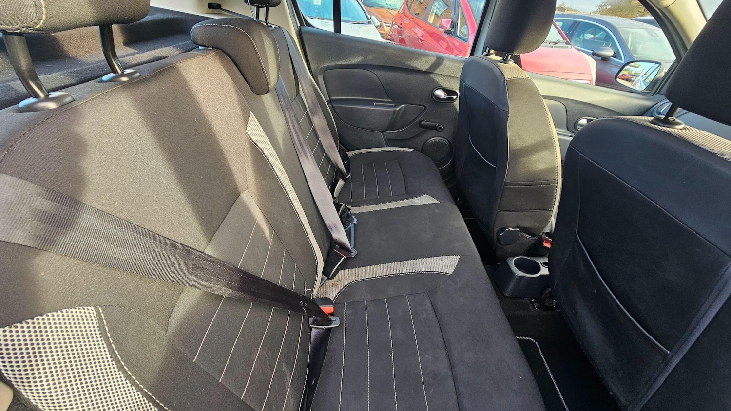 Used Dacia Sandero Stepway 2017 for sale - 76645229: Photo 15