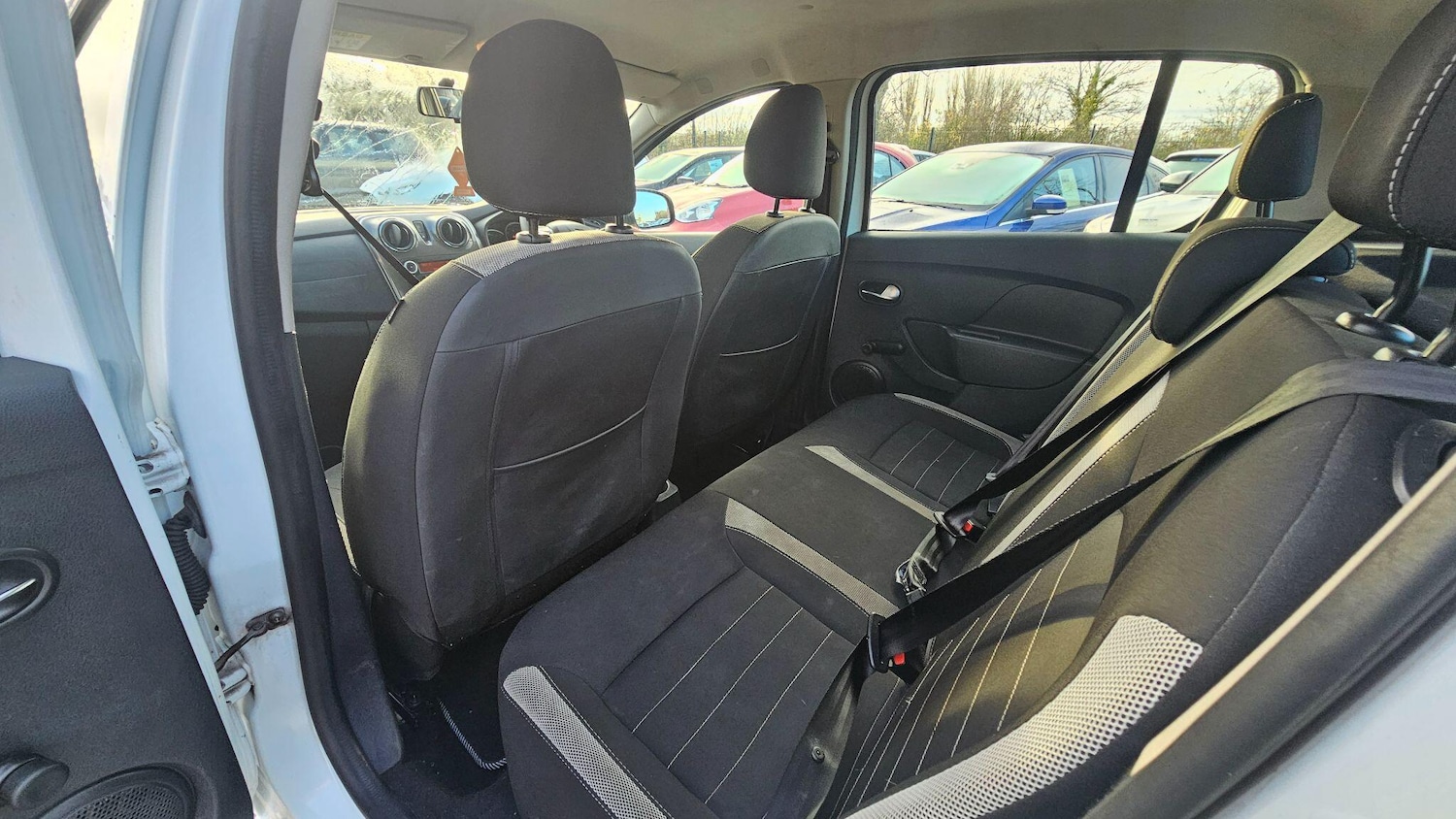 Used Dacia Sandero Stepway 2017 for sale - 76645229: Photo 17