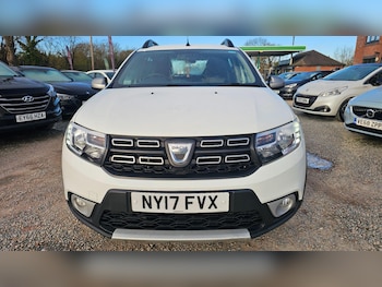 Used Dacia Sandero Stepway 2017 for sale - 76645229: Photo