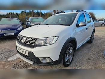 Used Dacia Sandero Stepway 2017 for sale - 76645229: Photo