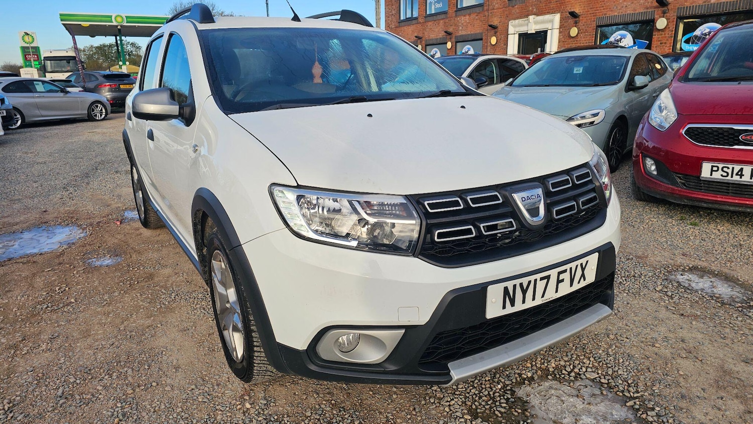 Used Dacia Sandero Stepway 2017 for sale - 76645229: Photo 9