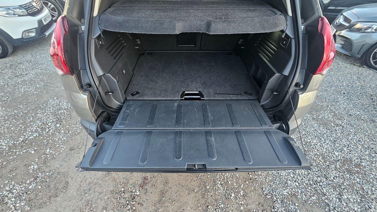 Used Peugeot 3008 2017 for sale - 76645500: Photo 17