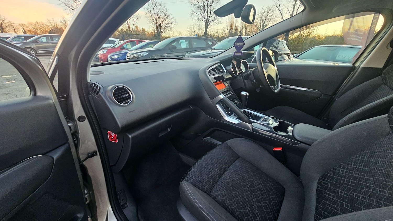 Used Peugeot 3008 2017 for sale - 76645500: Photo 21