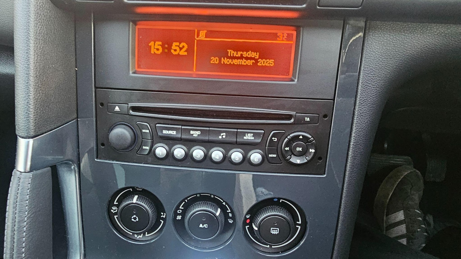 Used Peugeot 3008 2017 for sale - 76645500: Photo 29