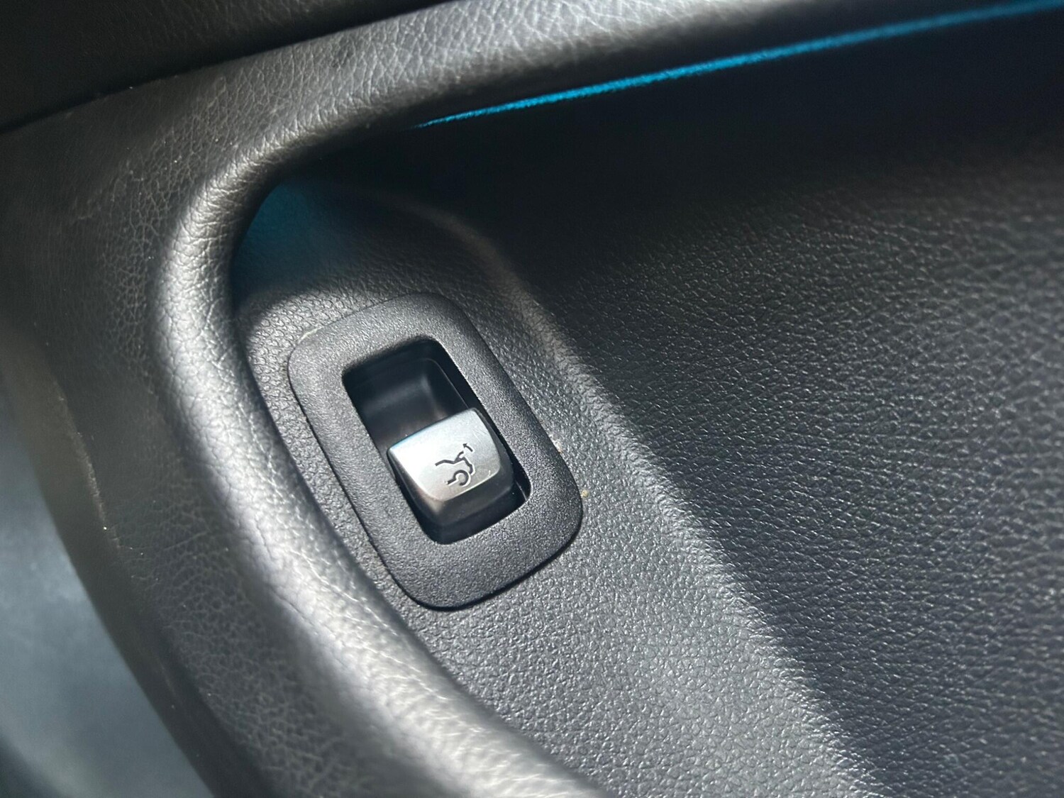 Used Mercedes-Benz C Class 2017 for sale - 77574477: Photo 24